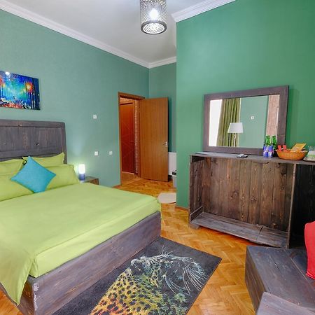 Euphoria Inn Tbilisi Exterior foto
